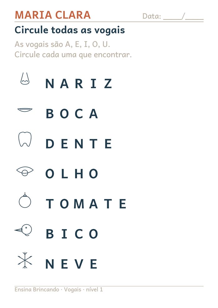 Atividade Circule as vogais, nível 1, com o nome da aluna Maria Clara no topo